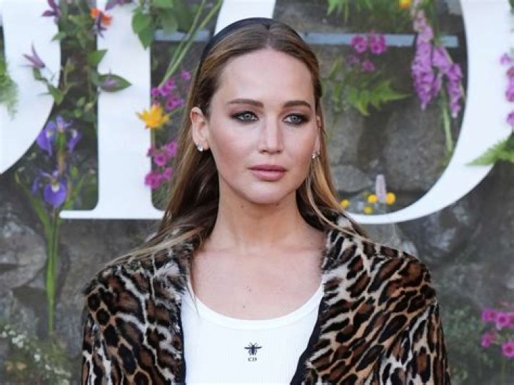 Unveiling The Height And Weight Of Jennifer Lawrence: Discoveries And Insights